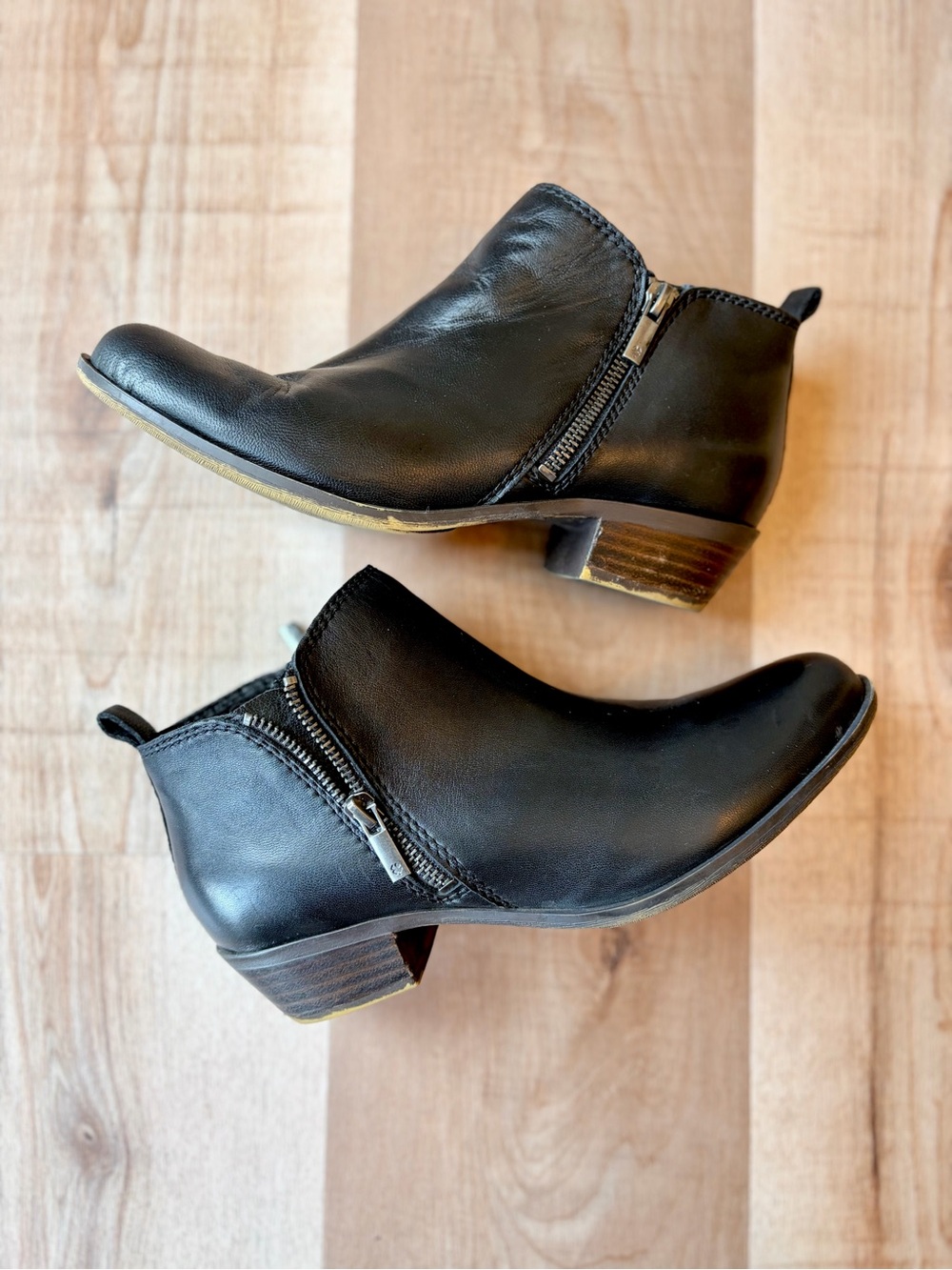 Lucky Brand Women’s Basel Black Leather Ankle Booties Size 9.5